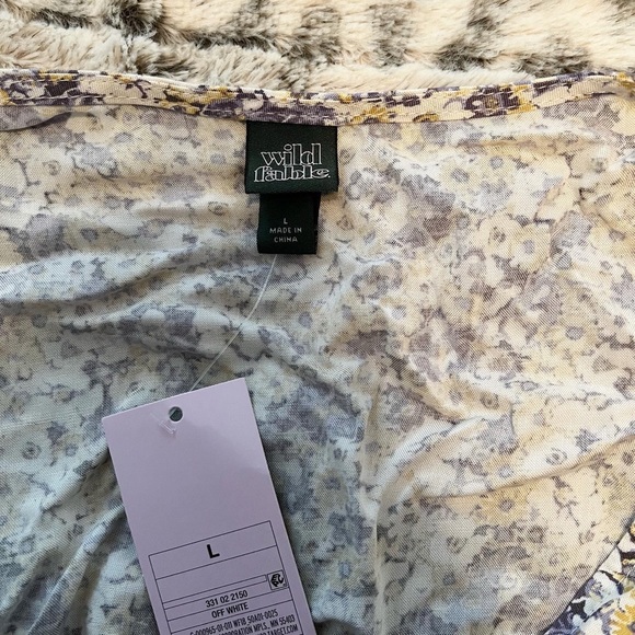 Wild Fable Top - Picture 2 of 2